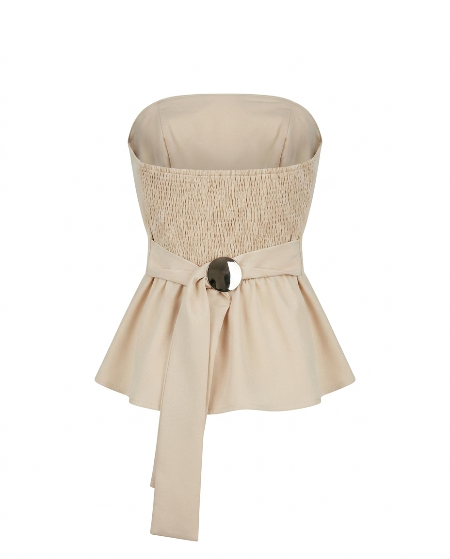 Blusa estraple con detalle en la espalda