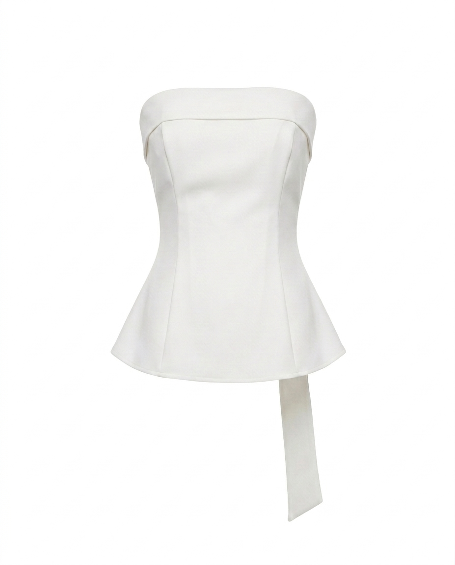 Blusa estraple con detalle en la espalda