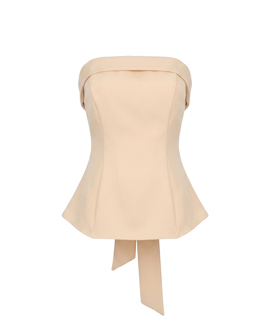 Blusa estraple con detalle en la espalda