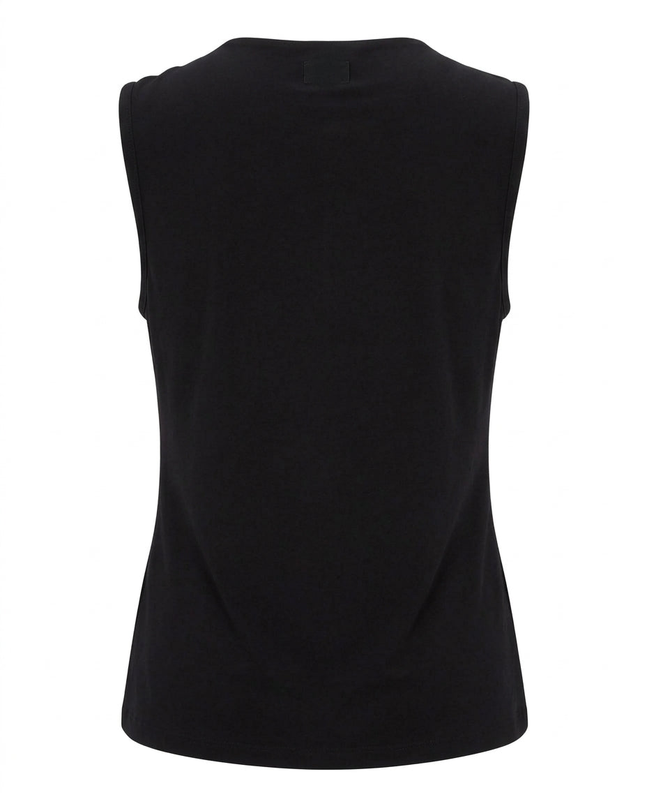 Blusa con broche en el hombro