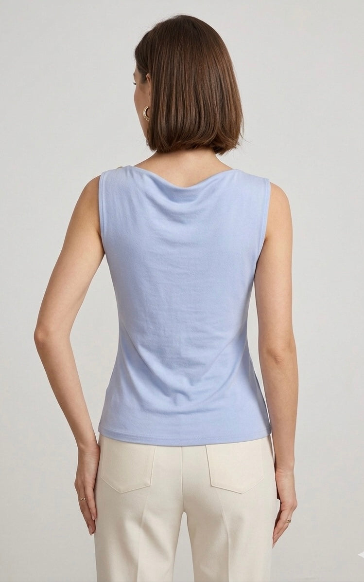 Blusa con broche