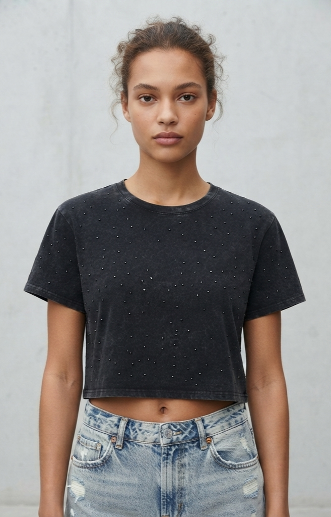 Blusa corta overzise con brillos