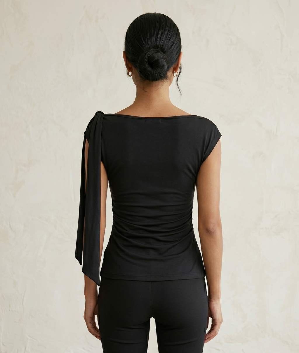 Blusa con liston en hombro